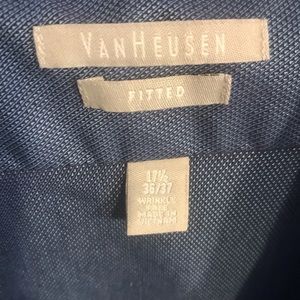VanHeusen fitted dress shirt